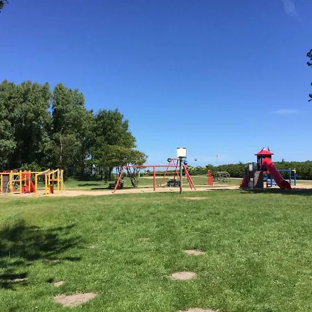 Ostseenest 아파트 *